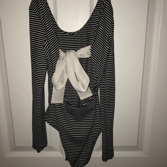 Bodysuit, bow tie low back! - Picture 3 of 3